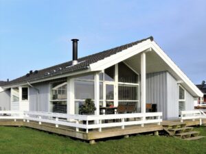 holiday-home-3322326_1920